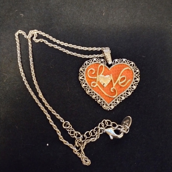 Elegant Love Heart Pendant Necklace and Bangle Set - Picture 4 of 7